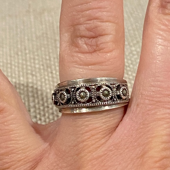 Jewelry - Silver and pyrite ring